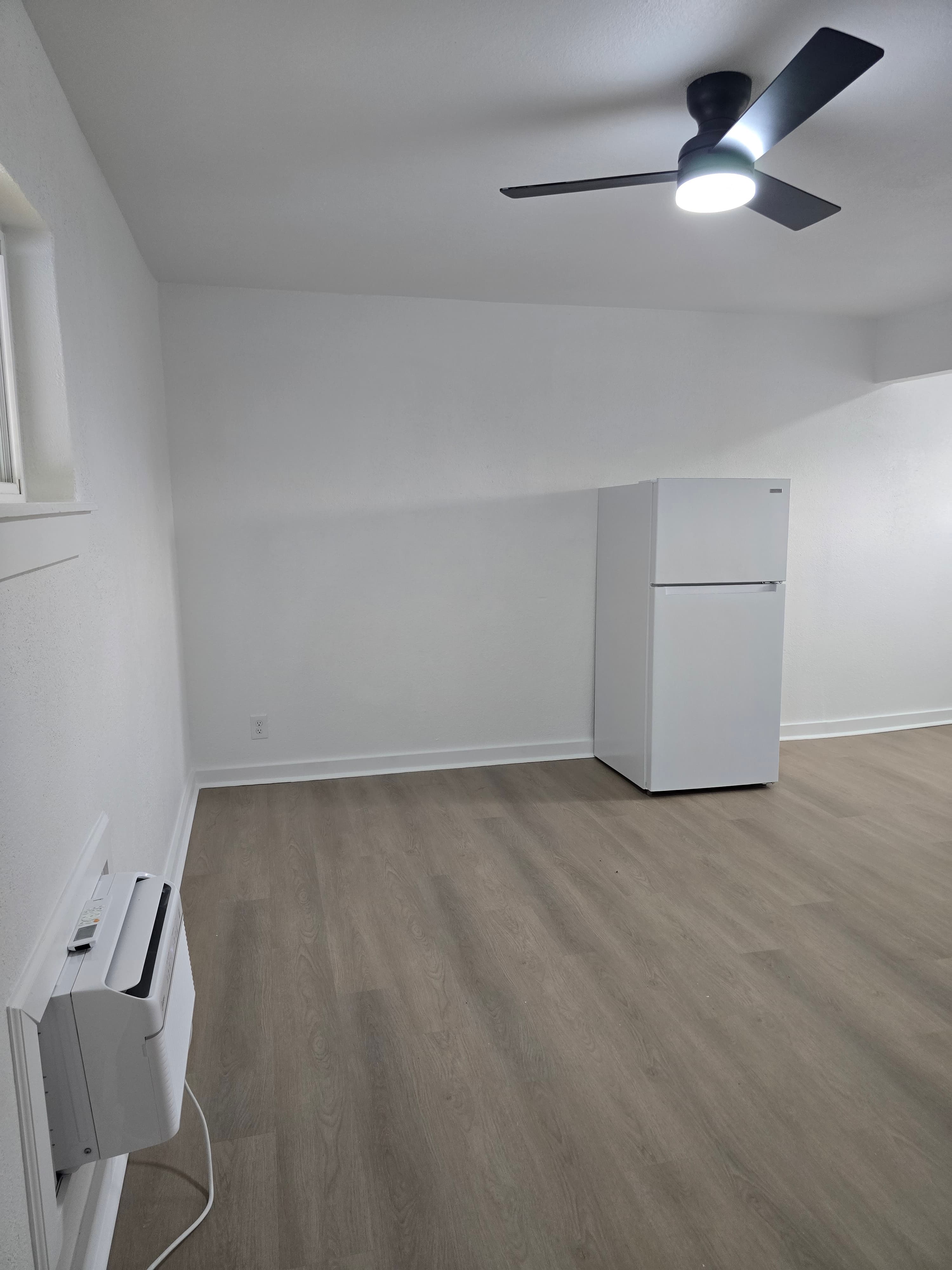 Renovated Stroud Apartments studio living area